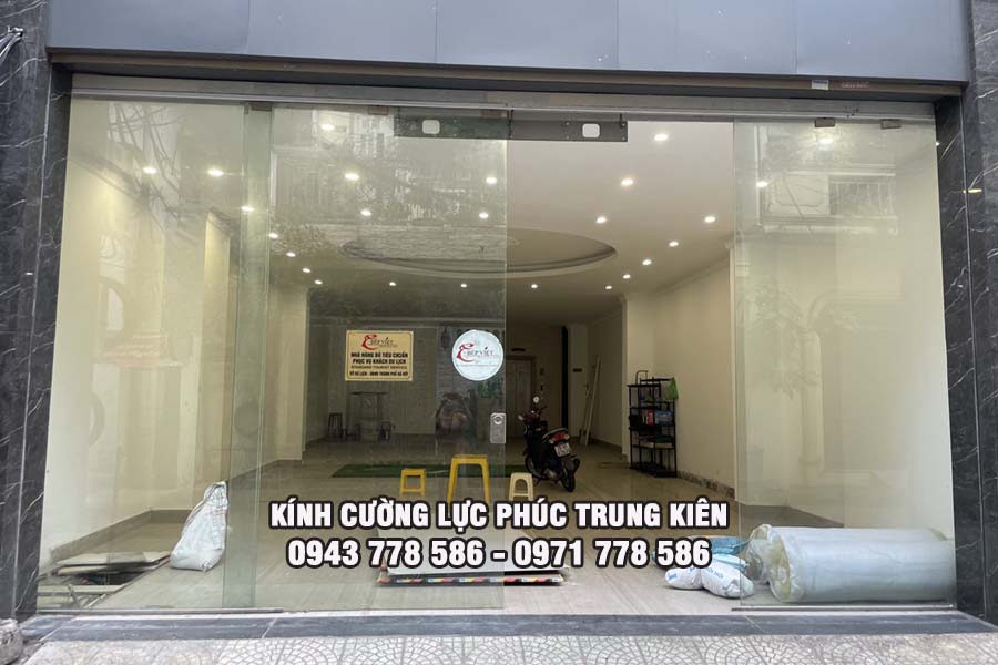 kính cường lực có vỡ không